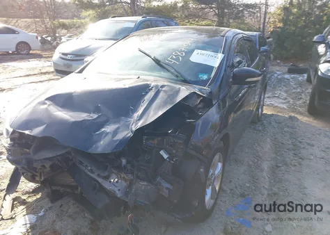 2013 Ford Focus Se z USA, uszkodzony, nr VIN 1FADP3F23DL249264